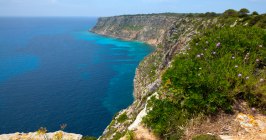 Balearische Inseln Spanien Formentera Urlaub Reisen Felsenküste Mittelmeer